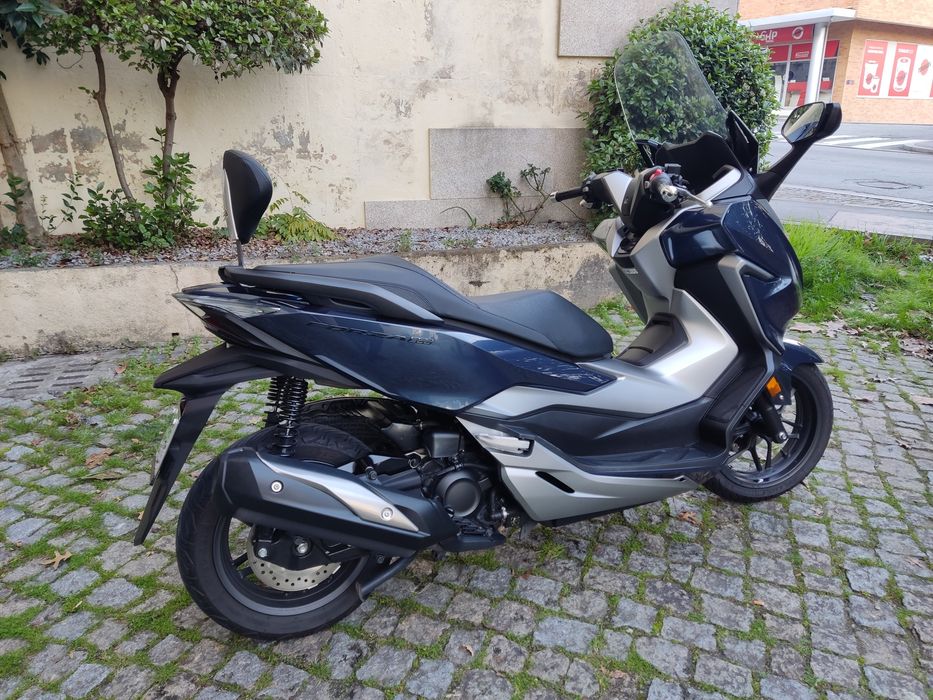Honda forza 300cc