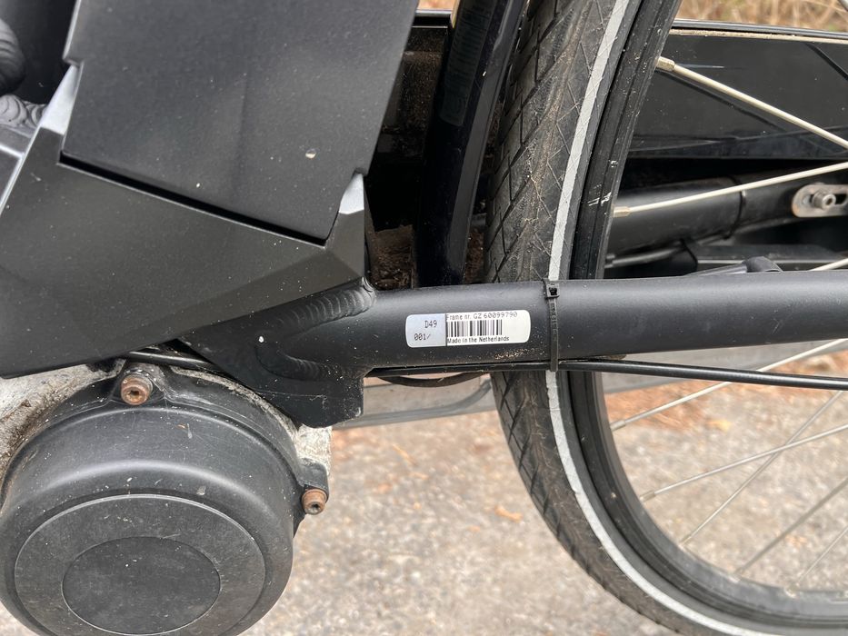 Ladny rower elektryczny GAZELLE z silnikiem centralnym IMPULSE 36v /B
