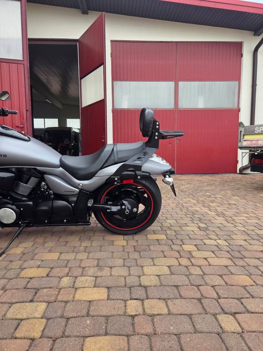 Suzuki vzr 1800 oparcie pasażera