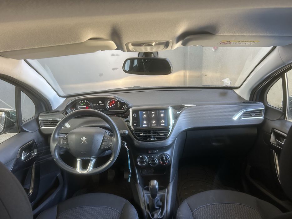 Peugeot 208 1.2 puretech Signature  de 2019
