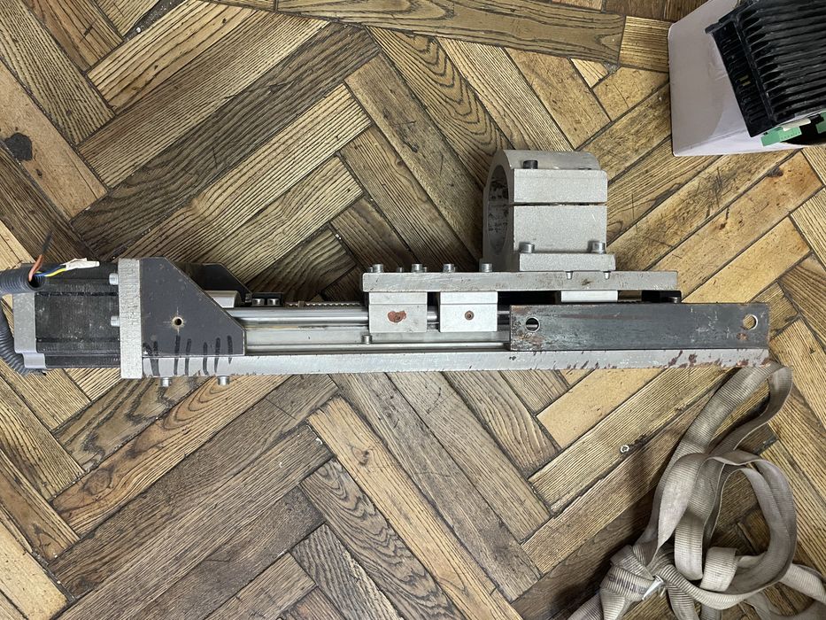 Линейная ось ЧПУ CNC с шаговым двигателем и направляющими, каретка