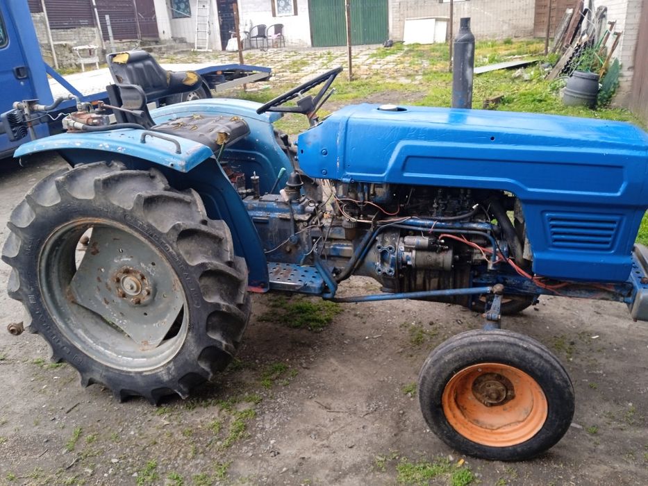 Traktorek ogrodowy hinomoto model e23