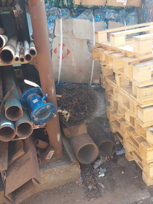 Продам металопрокат, діловий метал б/в: труби, кутки, швелера.