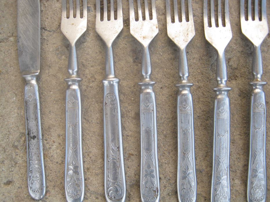 вилки им кірова і нож
