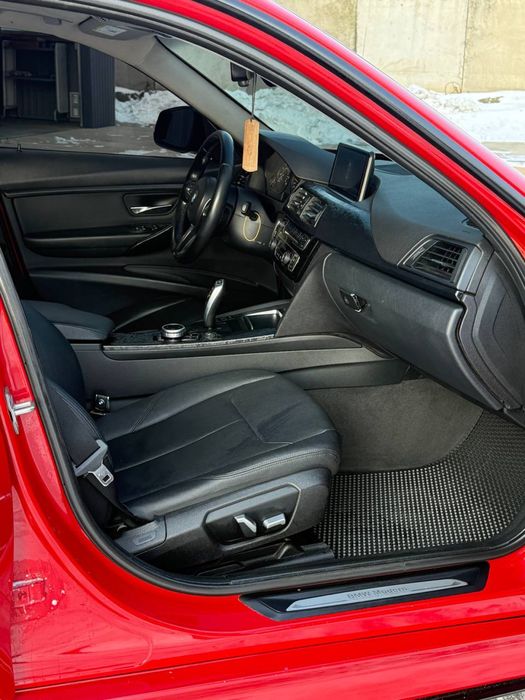 Бмв ф30 рестайлінг