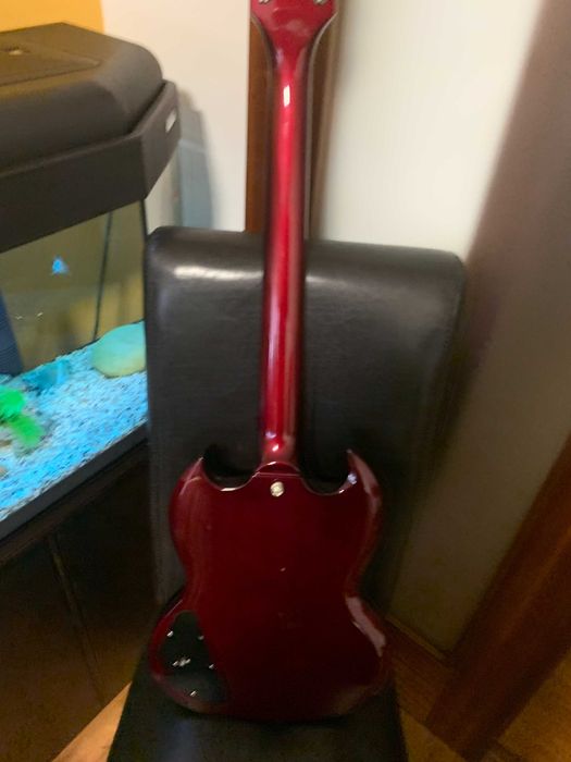 Guitarra Epifhone SG Special P90 Sparkilne com bigsby ,