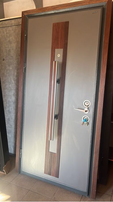 Двері вхідні броньовані РОЗПРОДАЖ