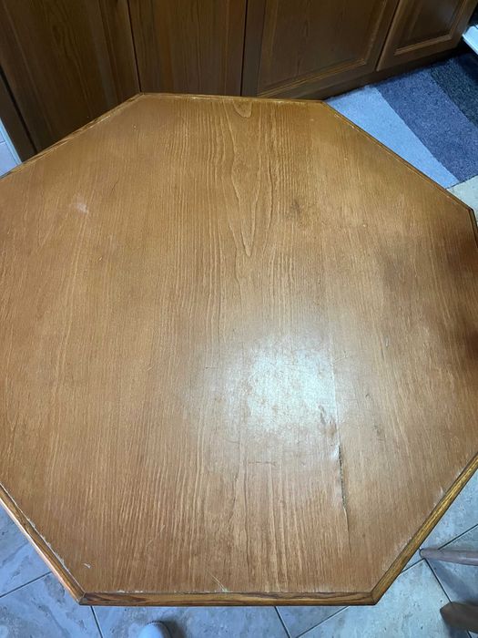 Mesa de Jantar castanha