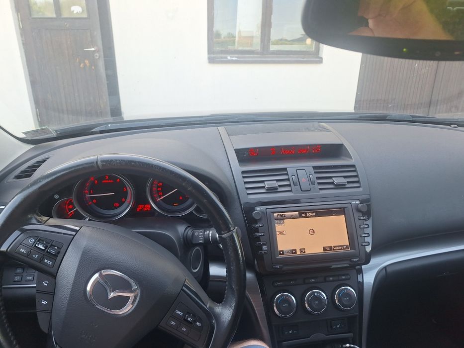Piękna Mazda kombi 6