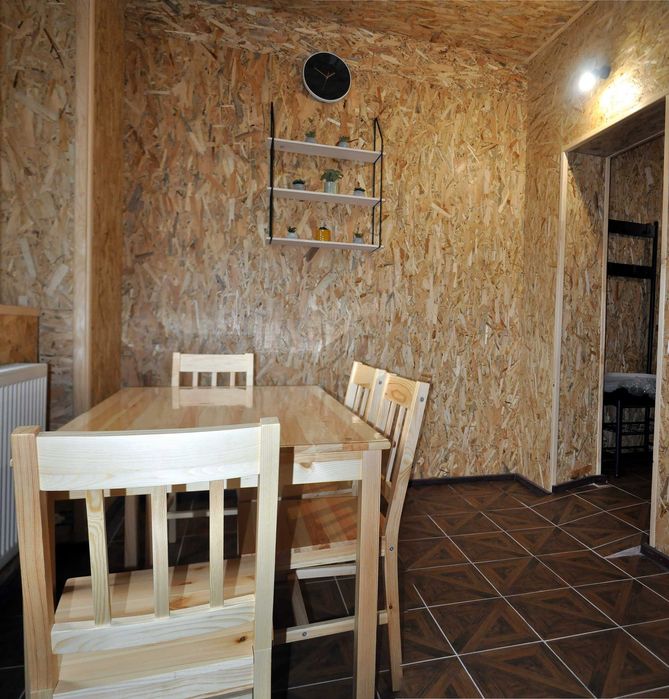 Сучасна 2-рівнева квартира в центрі Старого міста.