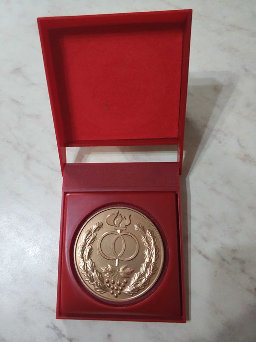Сувенирная подарочная медаль