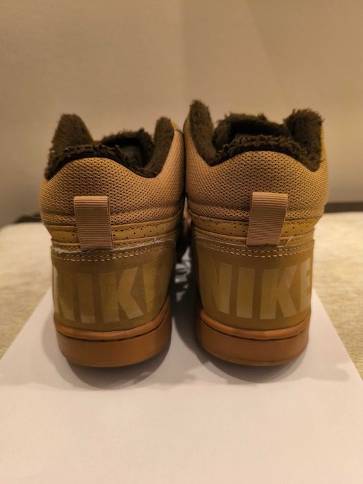 Vendo Tênis Nike em muito bom estado, com pouco uso Nr 37.5