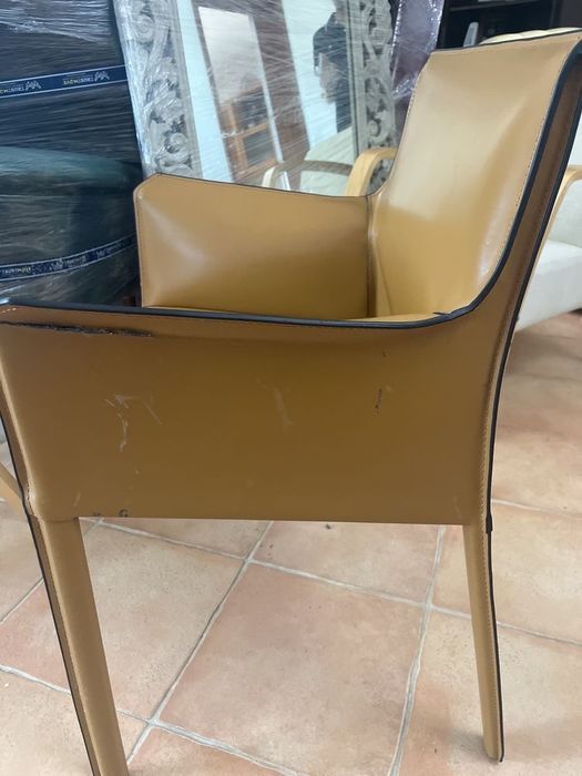Cadeira / Poltrona Cassina Cab 413 (Mario Bellini) – Adquirida na ÁREA Store