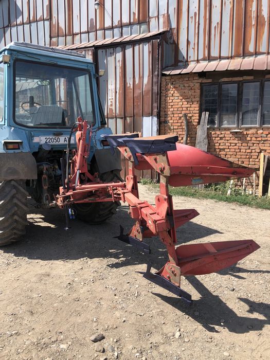Плуг 2 корпусний Steeno , оборотний