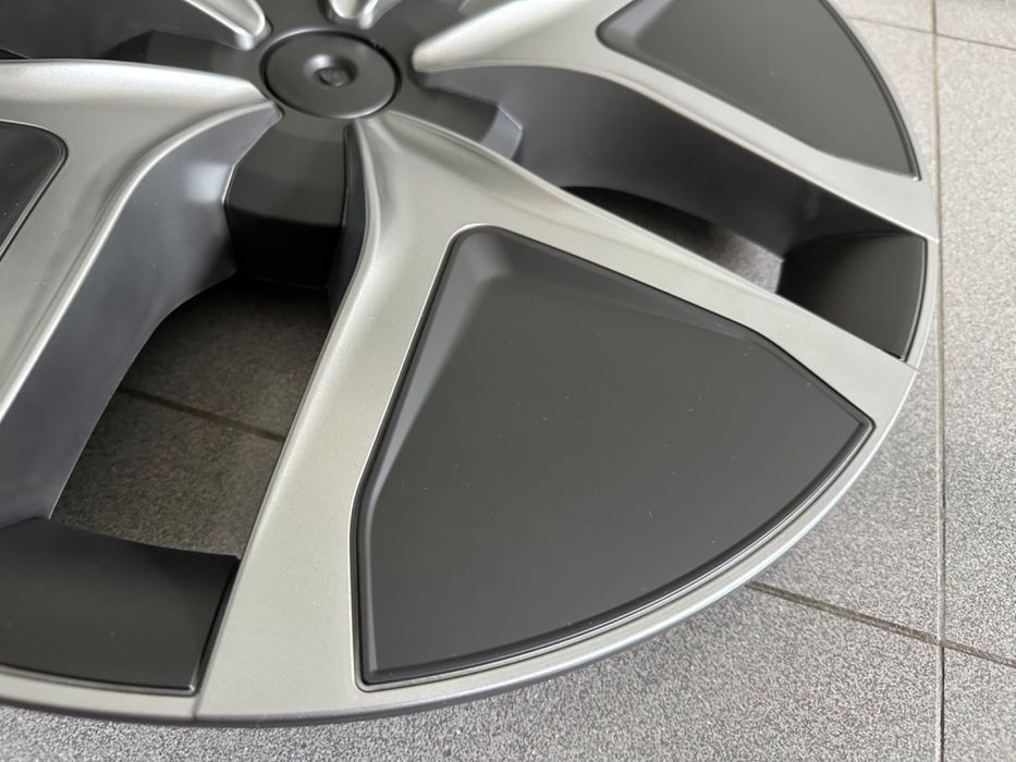 Tampões Jantes Arachnid 2.0 Tesla Model Y Juniper Novos