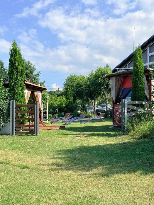 Діючий бізнес на першій лінії озера Петрик!