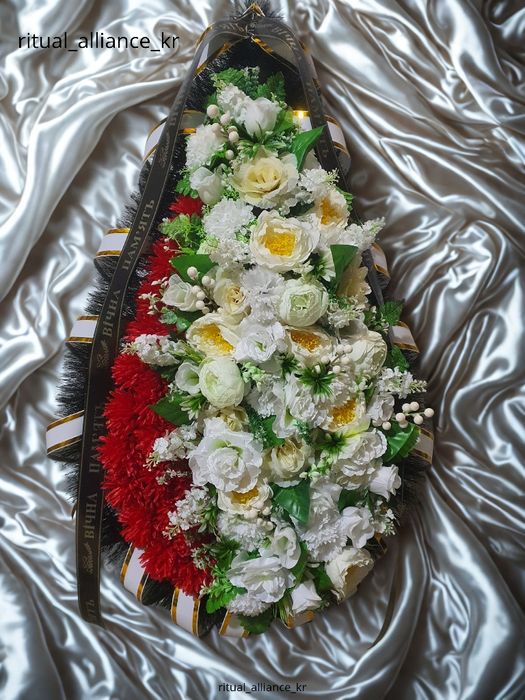 Ритуальні вінки преміум класу.Стандарт,Економ.  м.Кривий Ріг