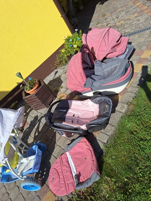 Wózek dziecięcy dla dziewczynki