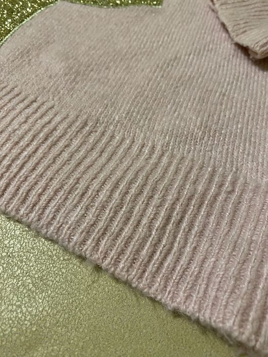 Святковий      светр