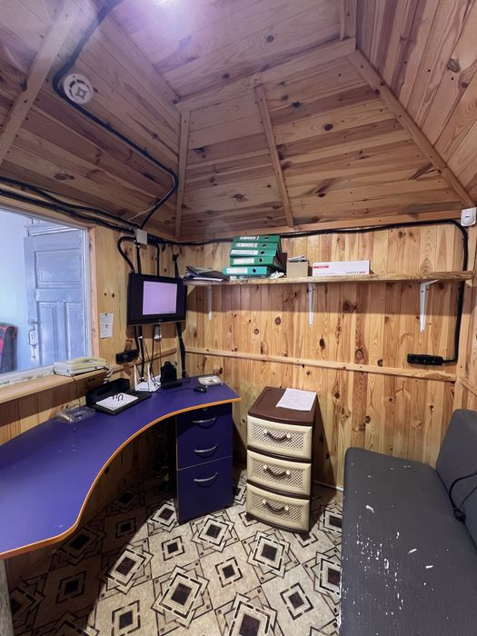 Продається комерційне приміщення