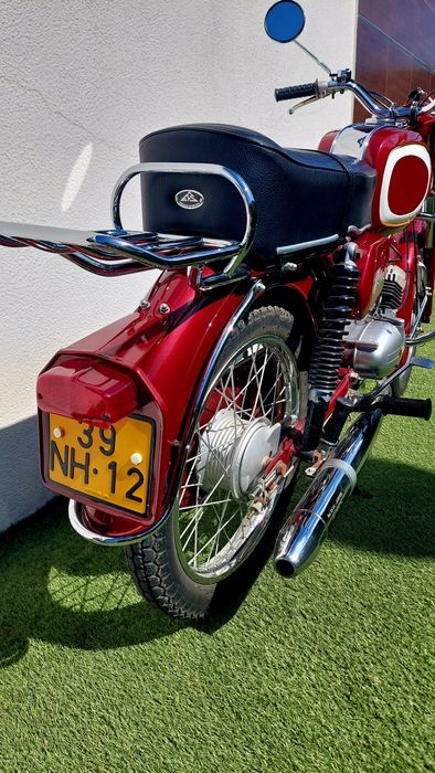 Motorizada Casal 301M restaurada