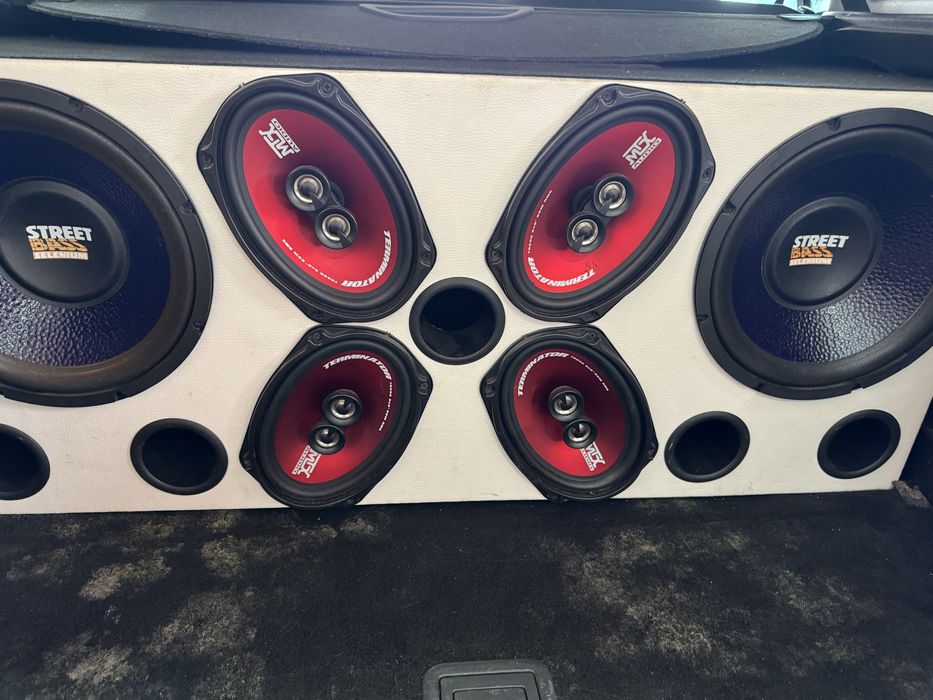 Sistema de som para carrinha.  Megane 3 2014