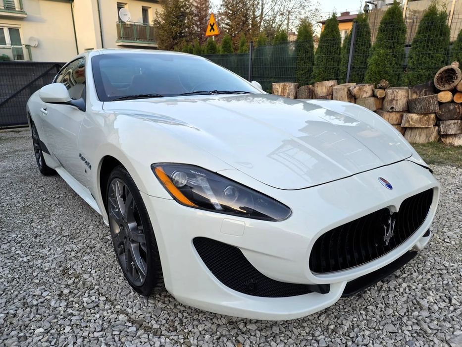 Maserati GranTurismo LIFT GRANTURISMO S * Bardzo lekka szkoda, Dostępny od ręki w PL OKAZJA