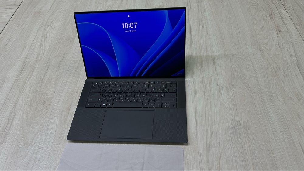 Dell XPS 15 9520 OLED 3.5K / i9-12900HK / RTX 3050 Ti / 16GB DDR5