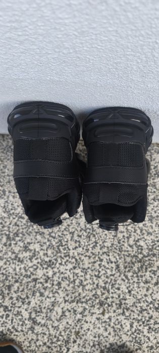 Calçado trabalho valor entre 15 a 30€