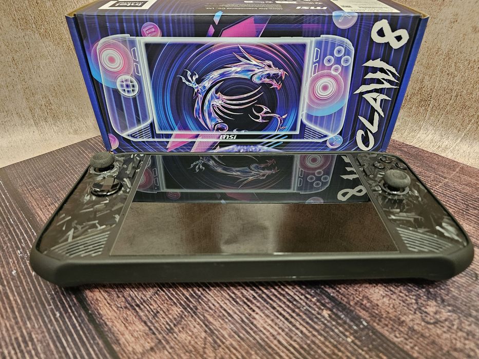 Ігрова консоль MSI Claw 8 AI+ (Core Ultra 7 258V) + чохол-бампер, гарантія