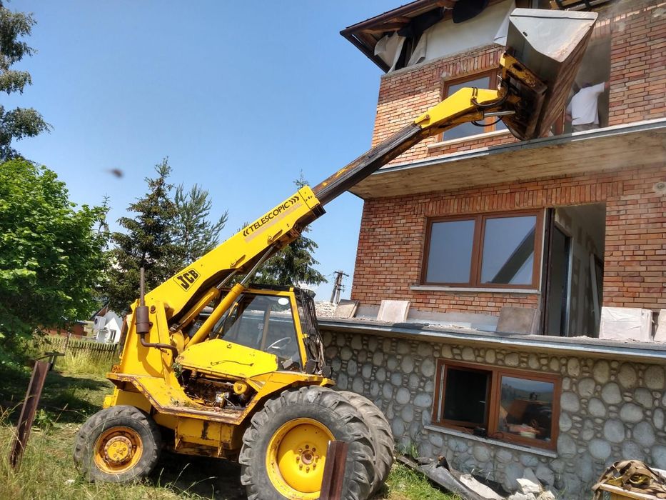Ładowarka  teleskopowa  JCB 520 4x4