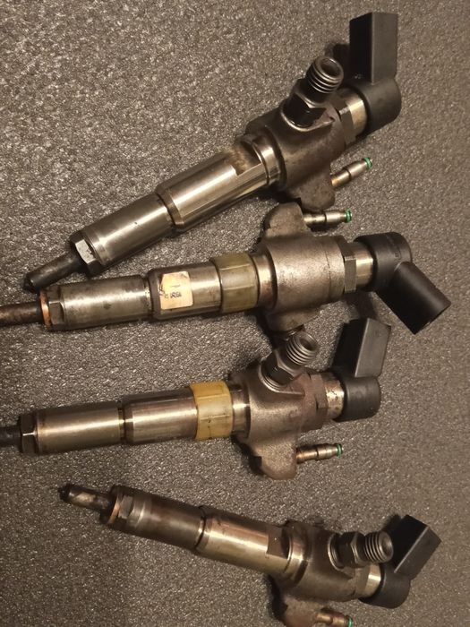 1608518380 Форсунка ЄВРО 5 1.6 HDI EHDI код 9802448680 оригінал Пежо