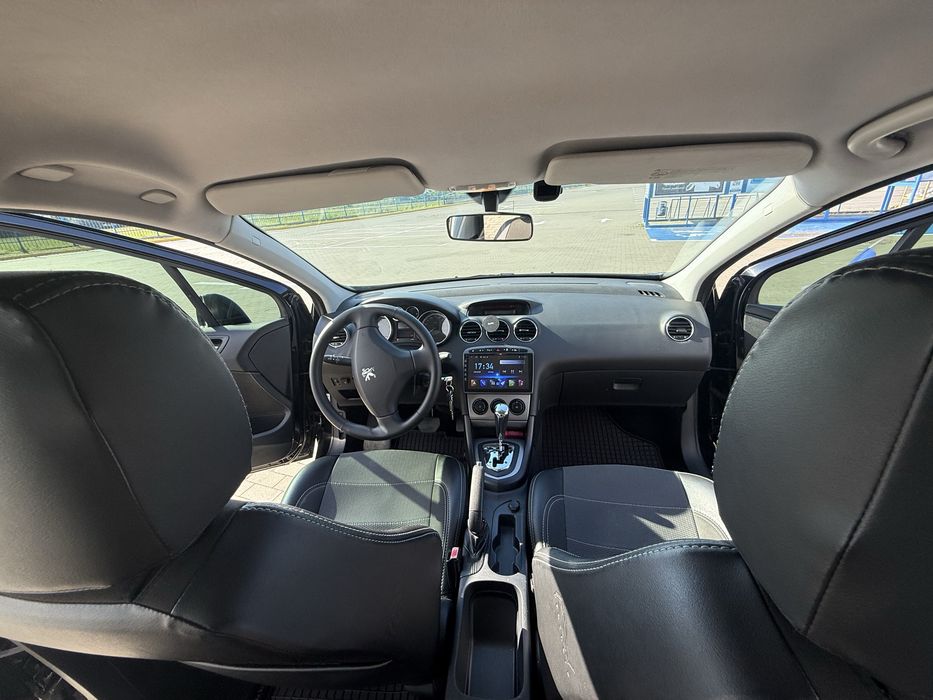 Продам Peugeot 308 2010 1.6 автомат