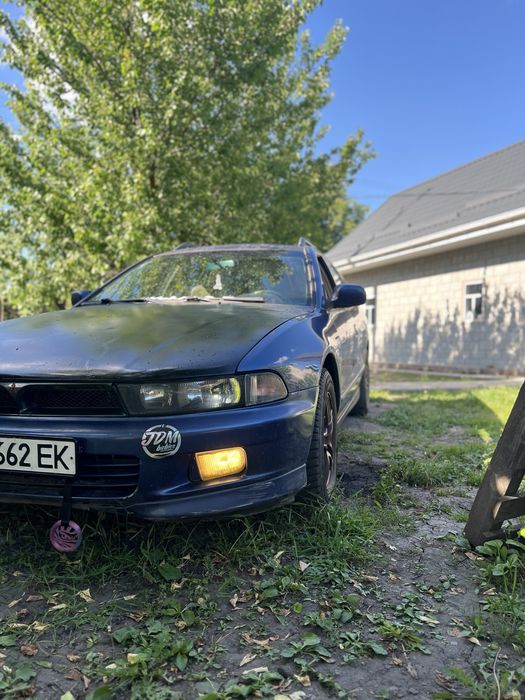 Продам mitsubisi galant 8 2.5 бензин автомат