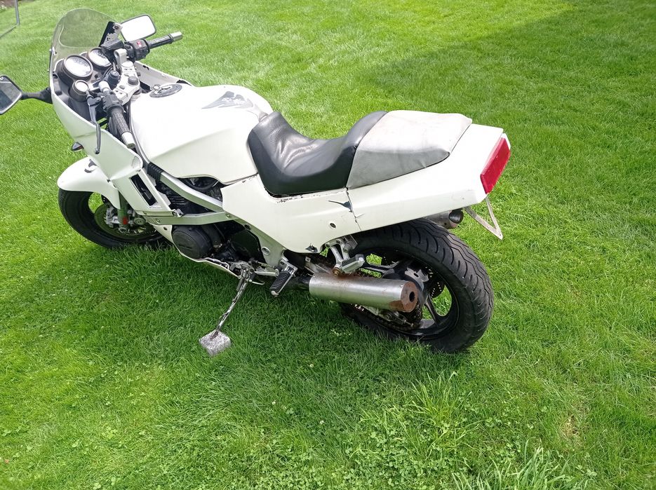 Kawasaki GPZ 600 części gaźnik silnik moduł wiązka airbox lampa tryby