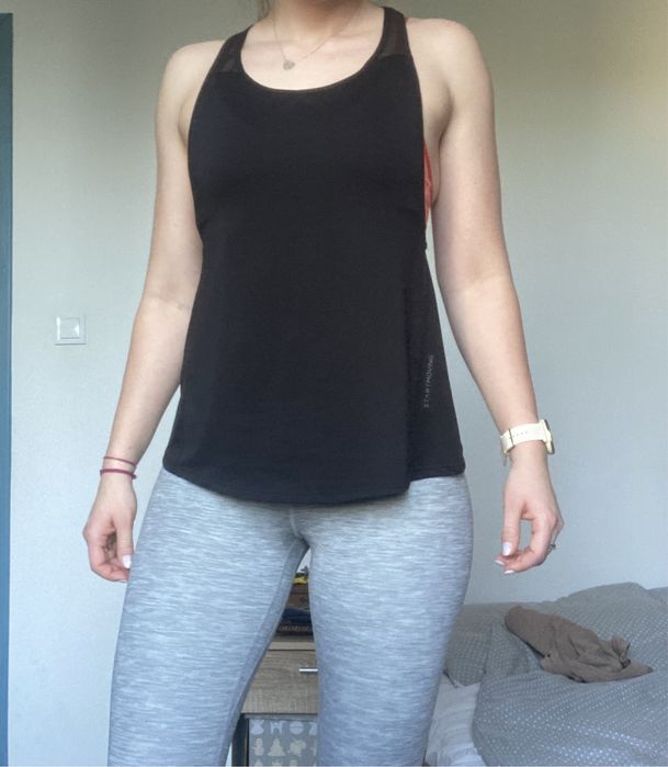 Koszulka sportowa top bershka xs s czarny