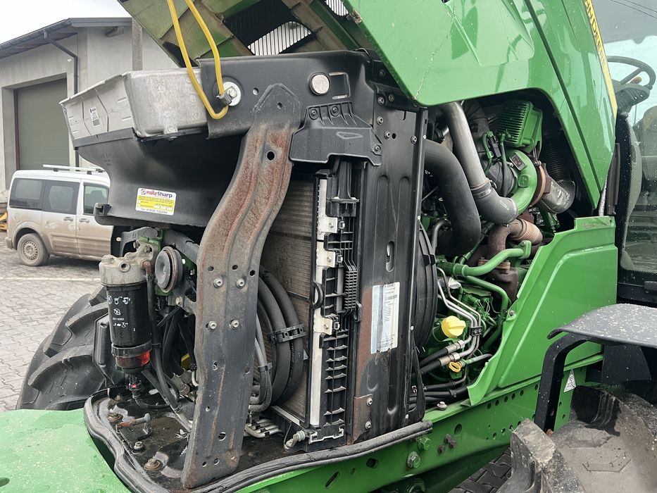 Трактор John Deere 6155R