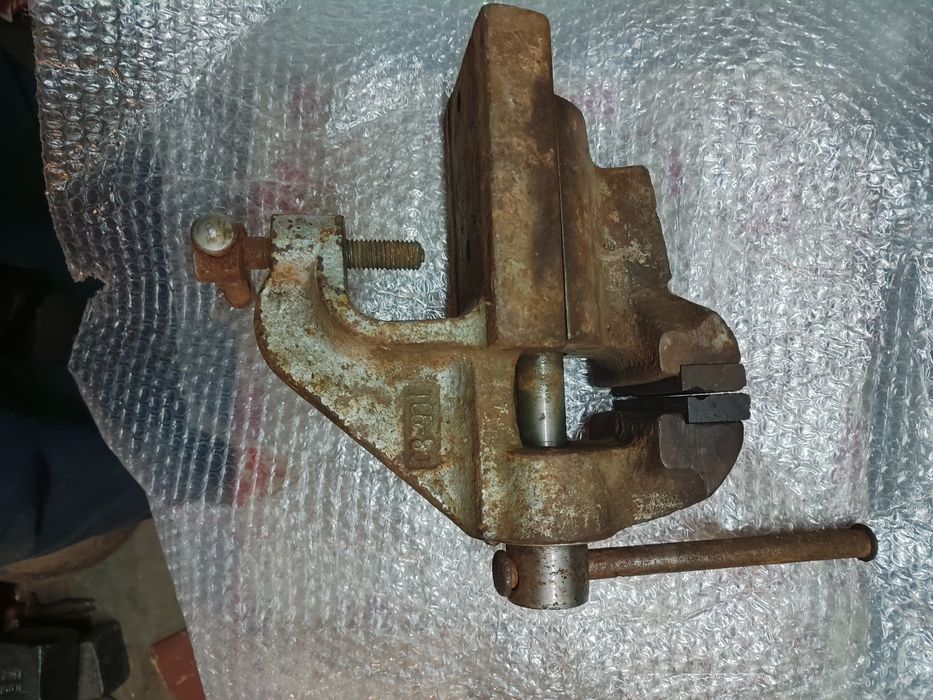 Тиски  7 кг губки 8 см