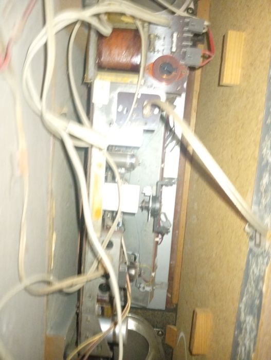 Móvel Grunding Leitor de Discos Vinis e Colunas