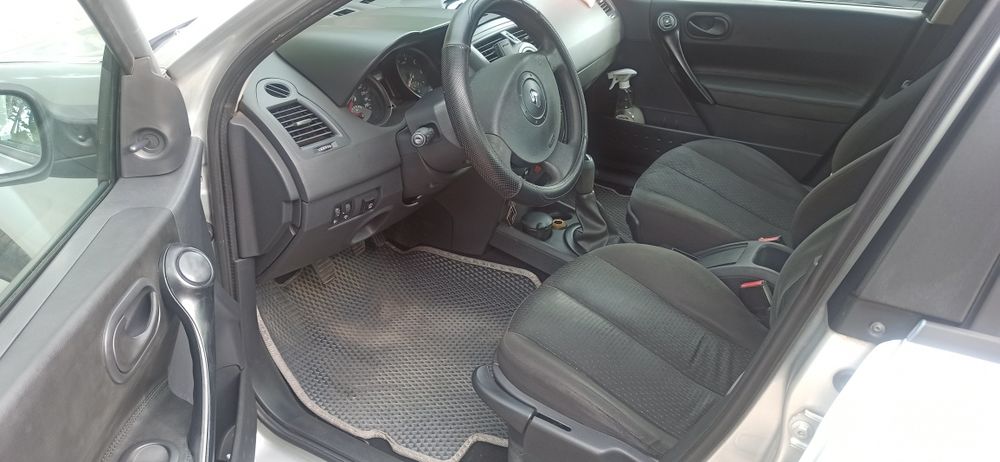 Продам автомобіль Рено меган-2 (2005 року) 1,6 газ/бензин