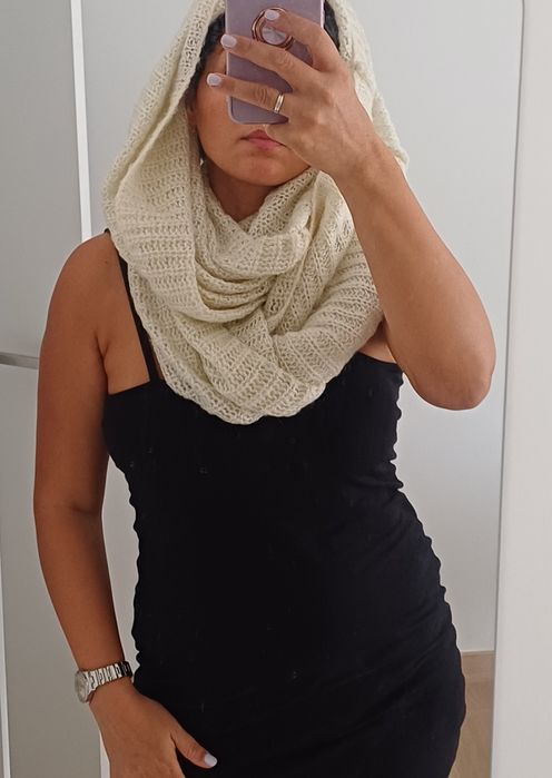 Cachecol da H&M cor pérola