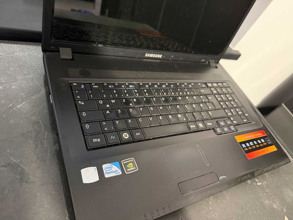 Laptop Samsung SE20