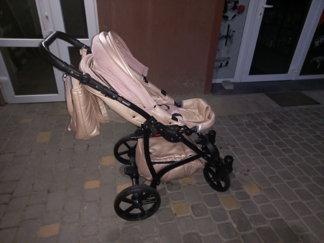 Коляска 2 в 1 люлька і прогулка: 5 000 грн. - Дитячі коляски Вінниця на Olx