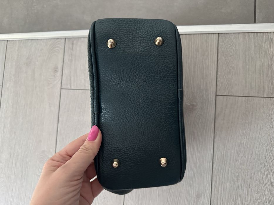 Kuferek torebka szmaragd massimo contti skora