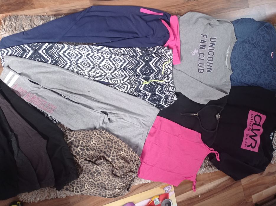 Zestaw ubrań dla dziewczynki rozmiar 146