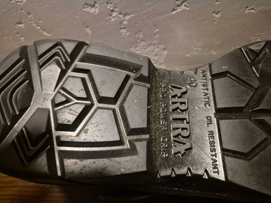 Buty robocze z noskami ARTRA rozmiar 40 unisex
