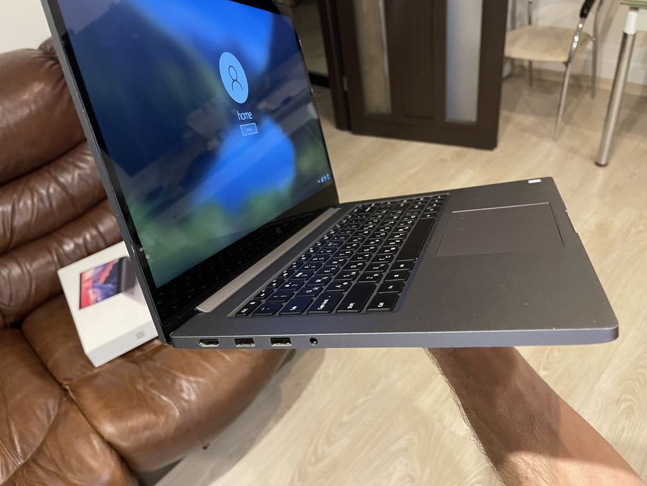 Ноутбук Xiaomi Mi Notebook Pro 15.6 Intel Core i7 / 16 /512 GB