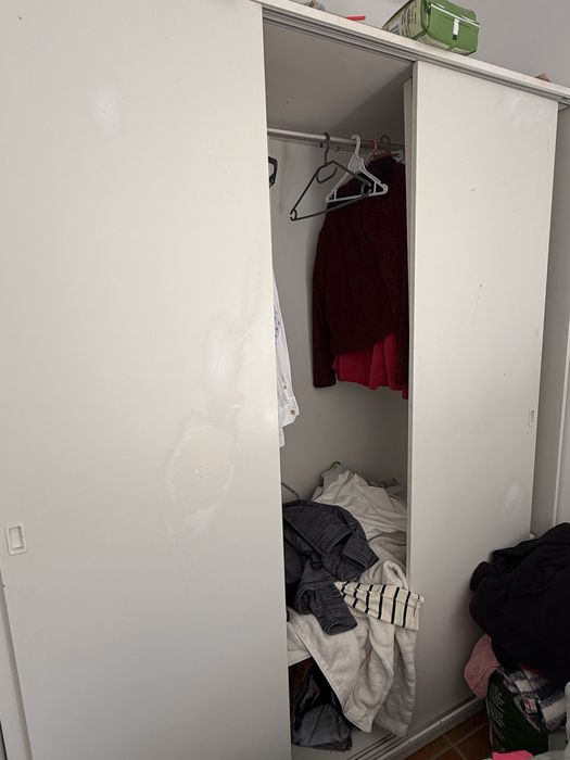 Estou  a tentar desocupar alguns moveis usados