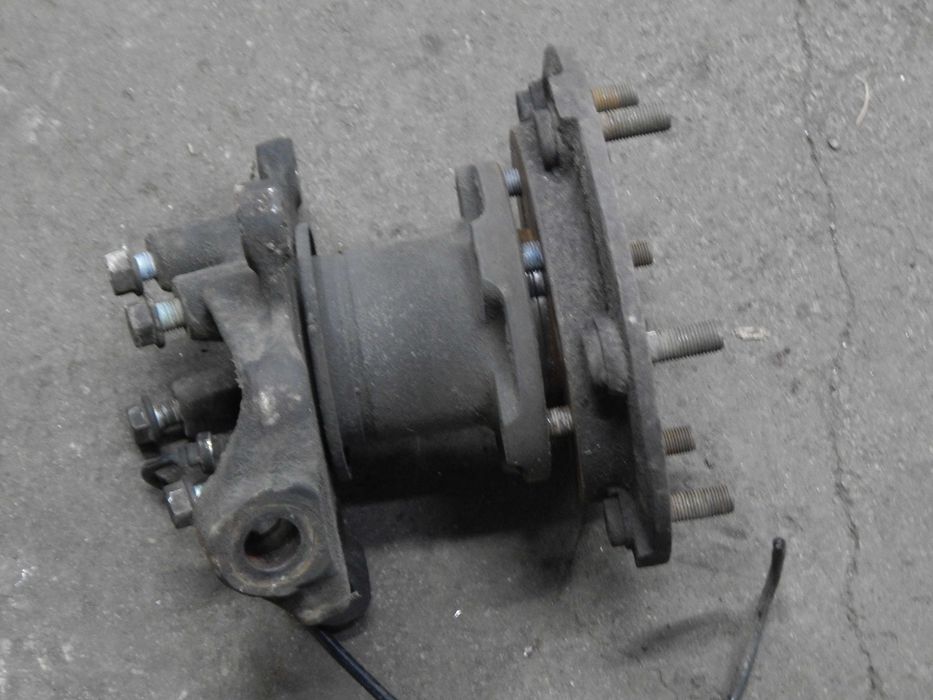 piasta zwrotnica lewa mercedes sprinter 412,416vw lt 46