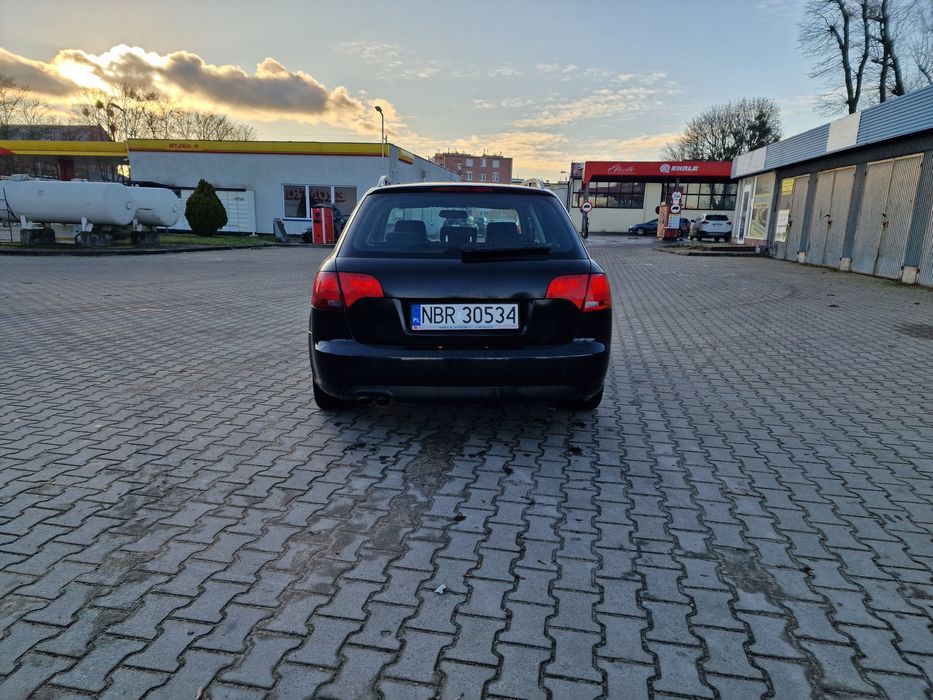 Sprzedam Audi A4b7. Xenon.